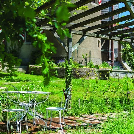 Chateau Rochefort Готель типу 